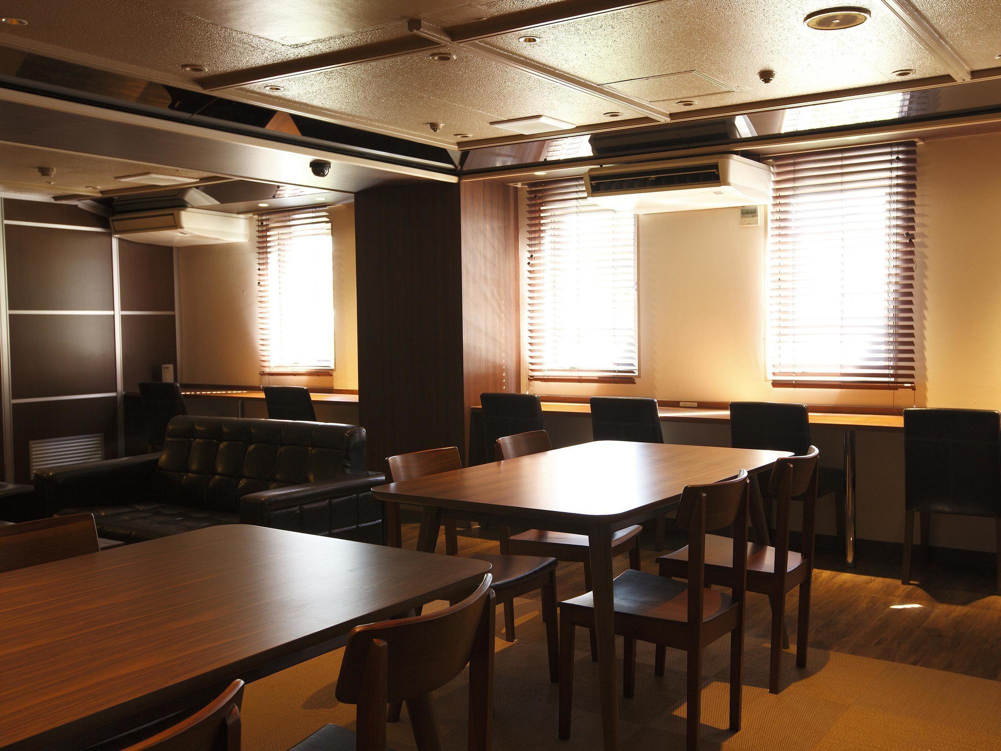 Shinjuku Kuyakusho-Mae Capsule Hotel Präfektur Tokio Exterior foto