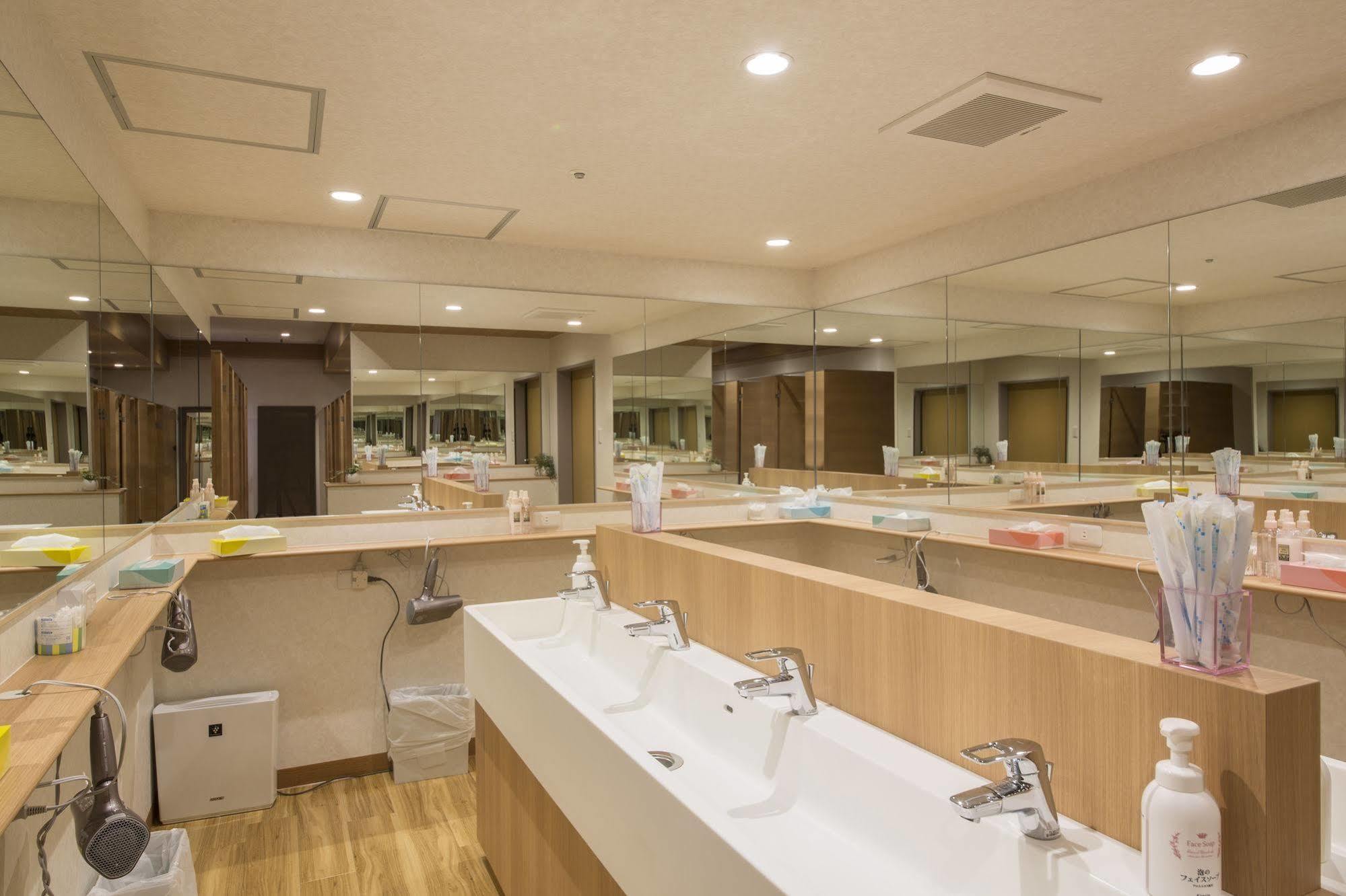 Shinjuku Kuyakusho-Mae Capsule Hotel Präfektur Tokio Exterior foto