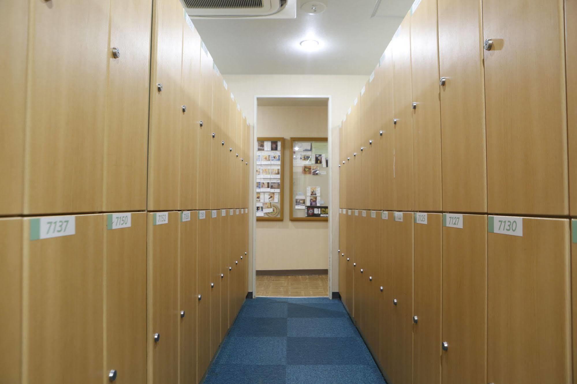 Shinjuku Kuyakusho-Mae Capsule Hotel Präfektur Tokio Exterior foto